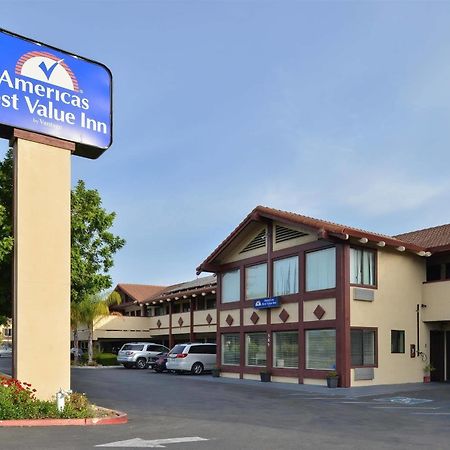 Americas Best Value Inn Саннівейл Екстер'єр фото