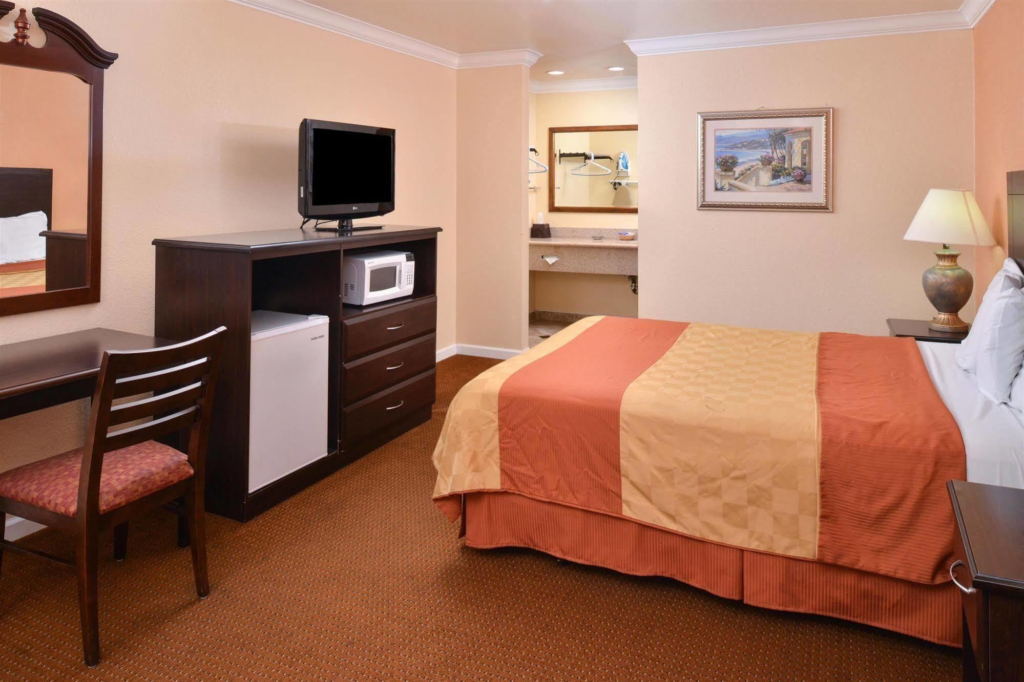 Americas Best Value Inn Саннівейл Екстер'єр фото