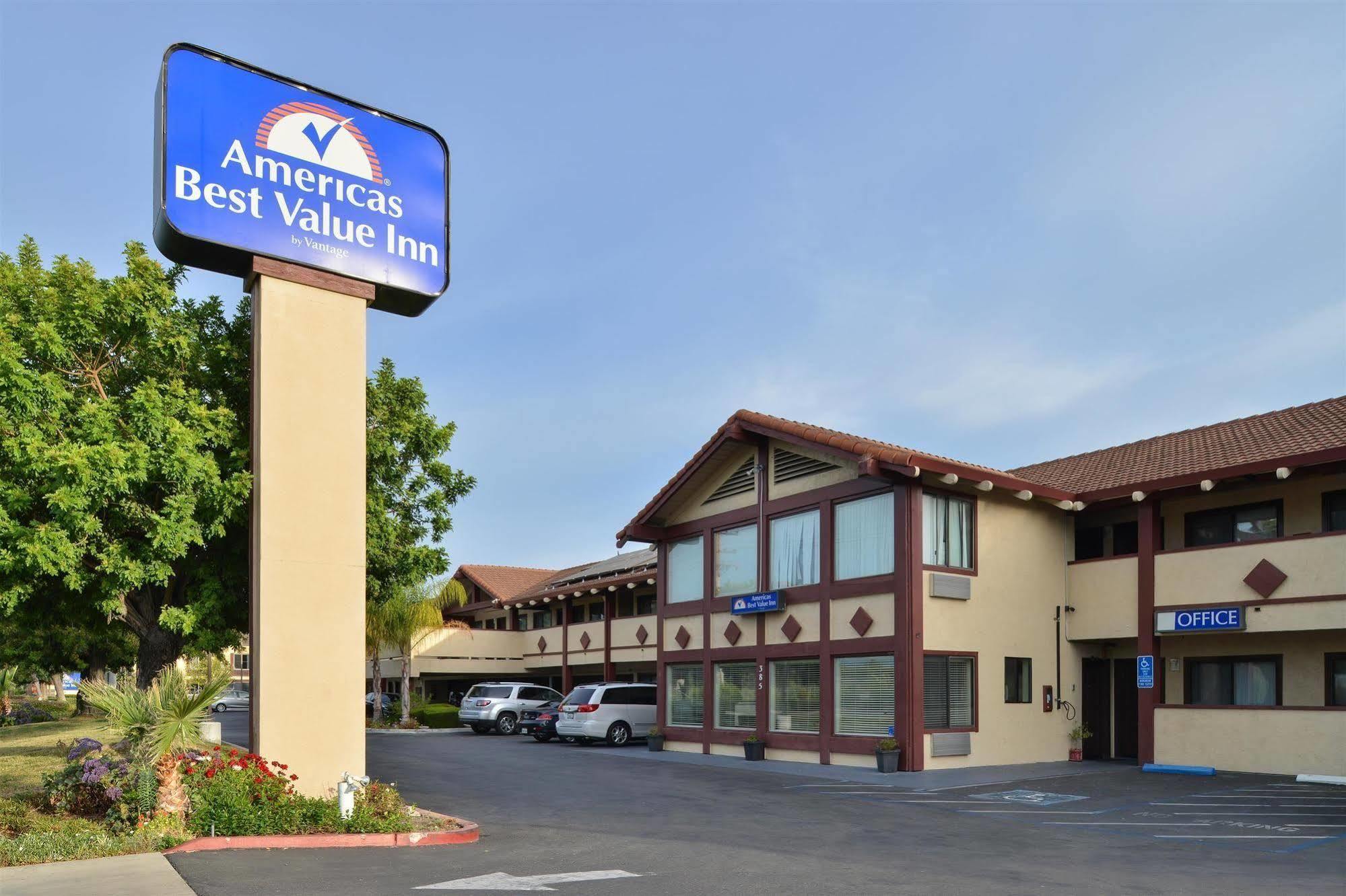 Americas Best Value Inn Саннівейл Екстер'єр фото